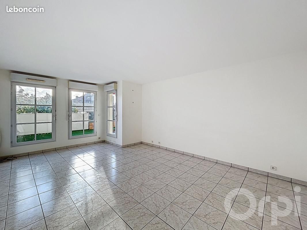 Appartement 4 pièce(s) 88 m²à louer Maisons-alfort