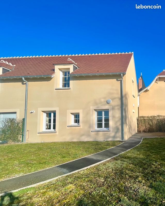 Maison 3 pièces 67 m² · à Prémilhat · 67 m² · 810 €/mois