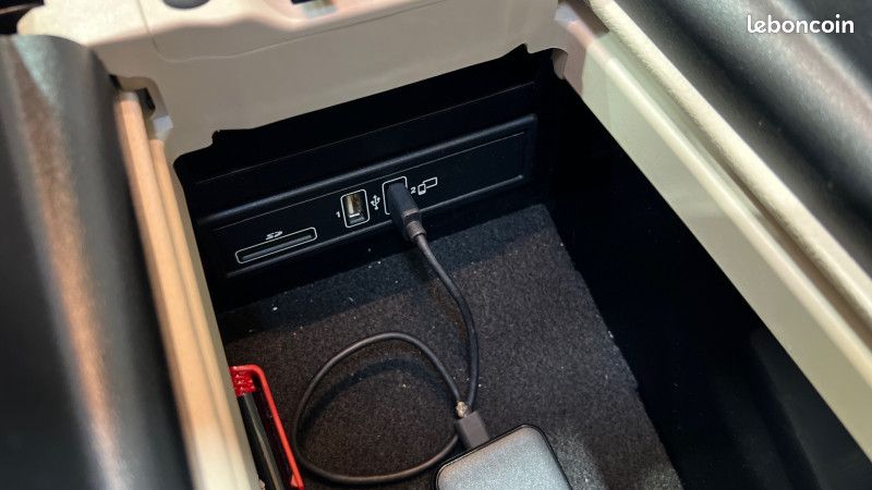 Mercedes CLASSE CLS 450 367CH EQ BOOST AMG LINE+ 4MATIC 9G-TRONIC EURO6D-T (image 40)