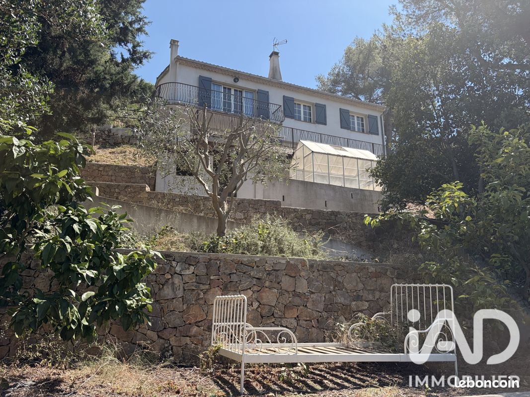 Maison 5 pièces 130 m² · à Carqueiranne · 130 m² · 720 000 €