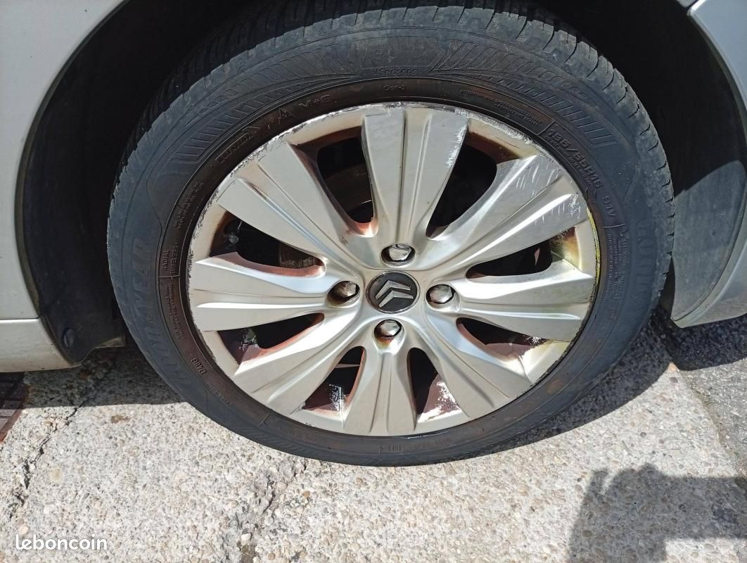 Citroën C3 II 1.6 HDi90 FAP Exclusive (image 21)