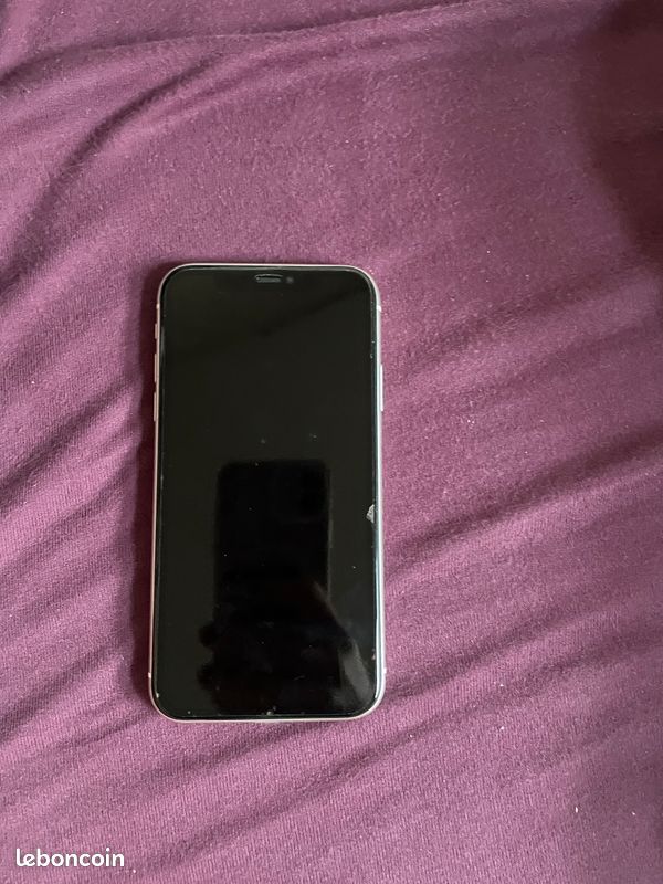 IPhone 11 64go (image 6)