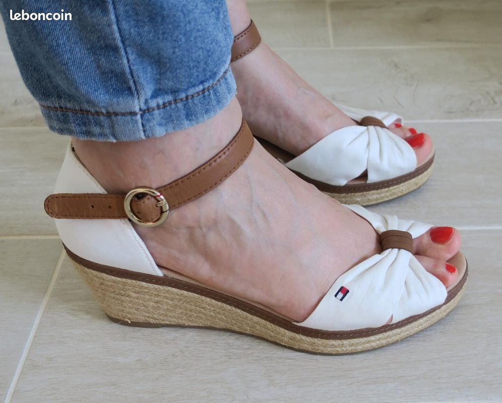 Sandales NEUVES compensées espadrilles écru cuir fauve Tommy Hilfiger (image 2)