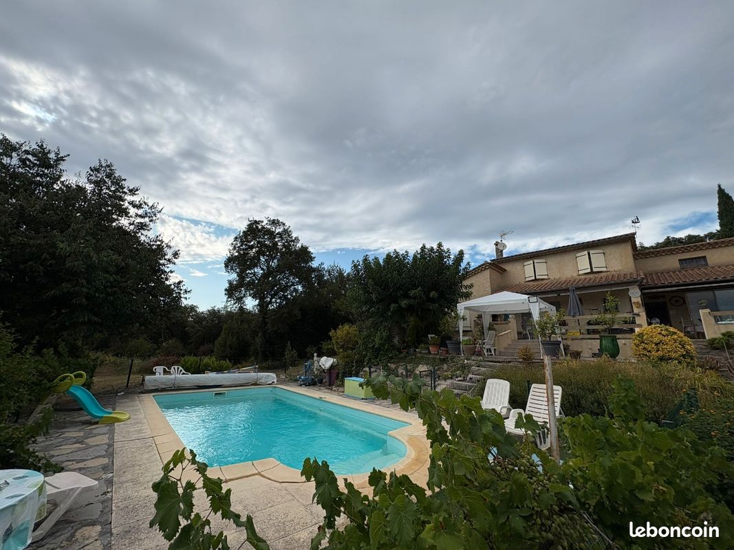 Grande maison de famille au calme (image 9)