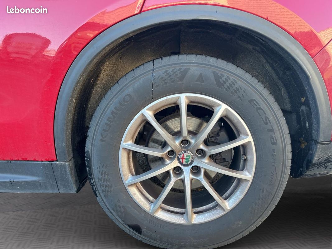 ALFA ROMEO STELVIO 2.2 150 ch AT8 Business (image 25)
