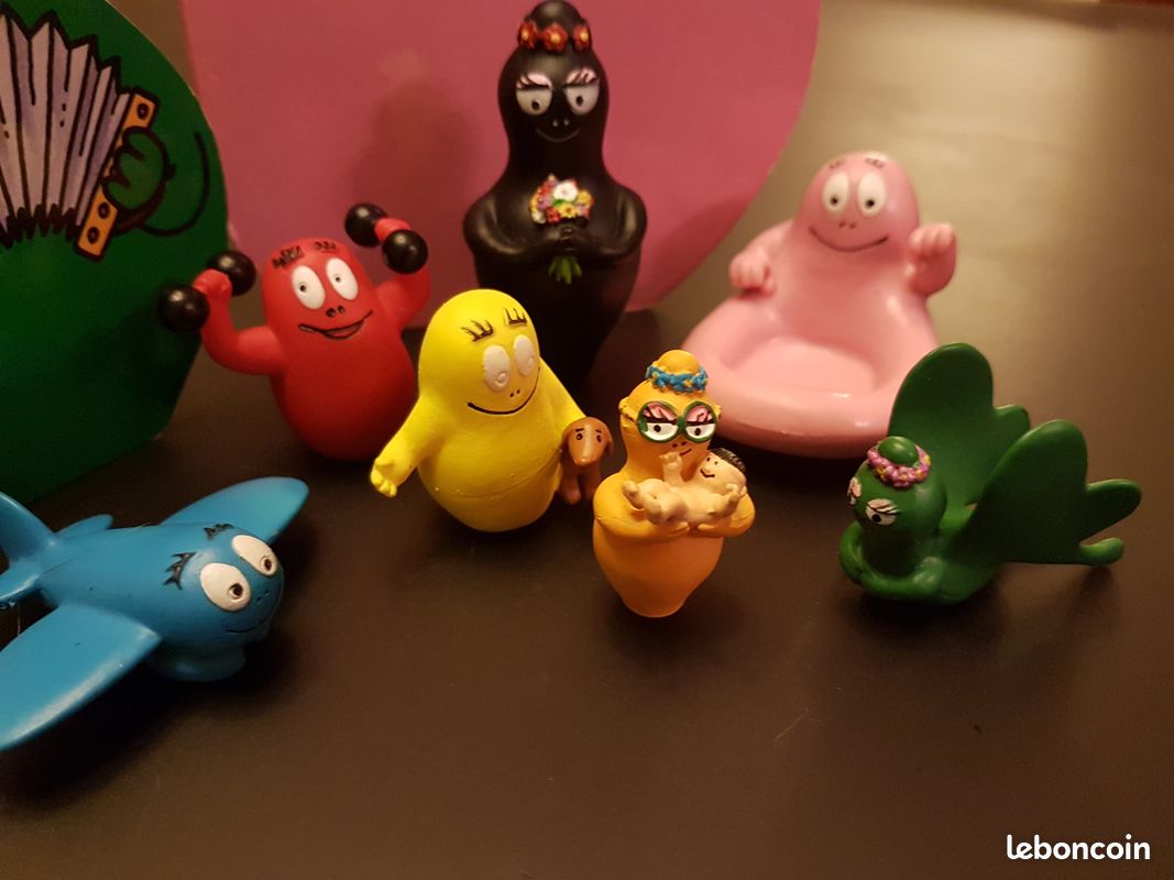 Lot 7 figurines barbapapa + 2 livres (image 2)