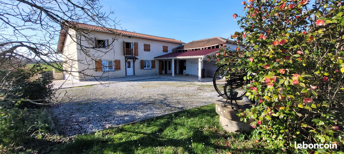 Maison 6 pièces 141 m² · à Samadet · 141 m² · 239 000 €