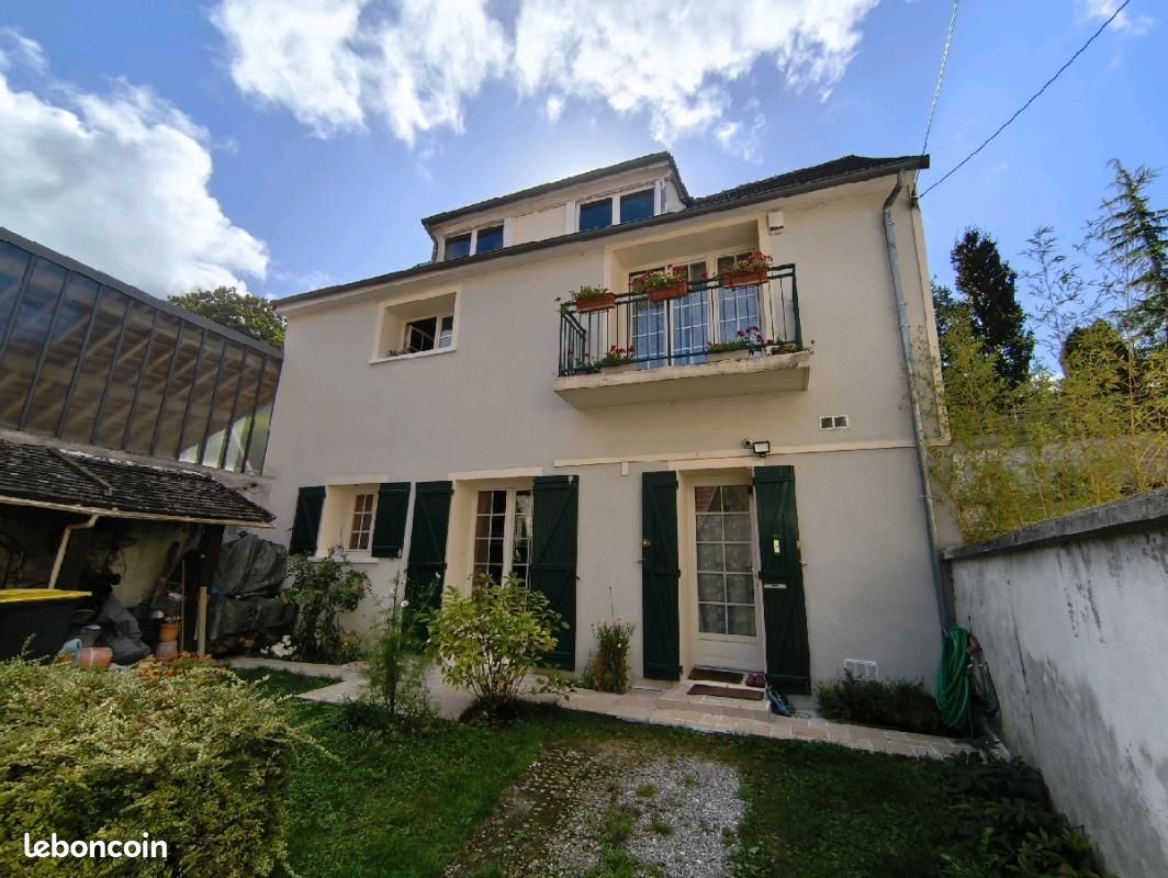 Maison 4 pièces 103 m² · à Nesles-la-Vallée · 103 m² · 283 000 €