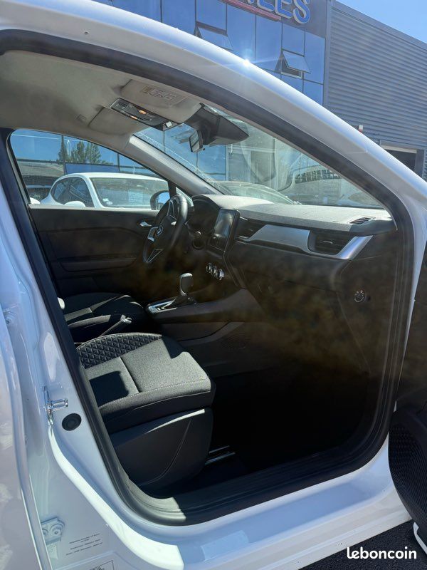 Renault Captur 1.6 e-tech 145 ch BLANC NACRÉ BOITE AUTO 08/22 CAMÉRA COCKPIT DÉMARRAGE SANS CLEF GARANTIE 12 MOIS (image 4)