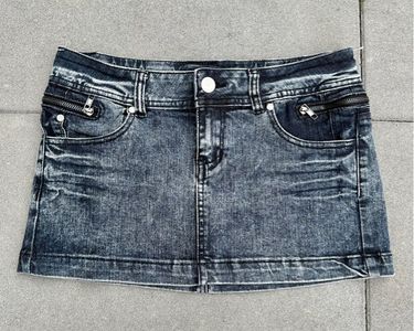 Mini Jupe En Jean Délavée - Taille 6 - Bleu - Court Et Décontracté - Très Bon état Occasion