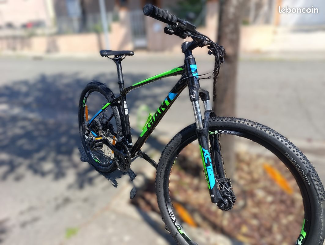 VTT Giant Talon Taille M Excellent état Vélos