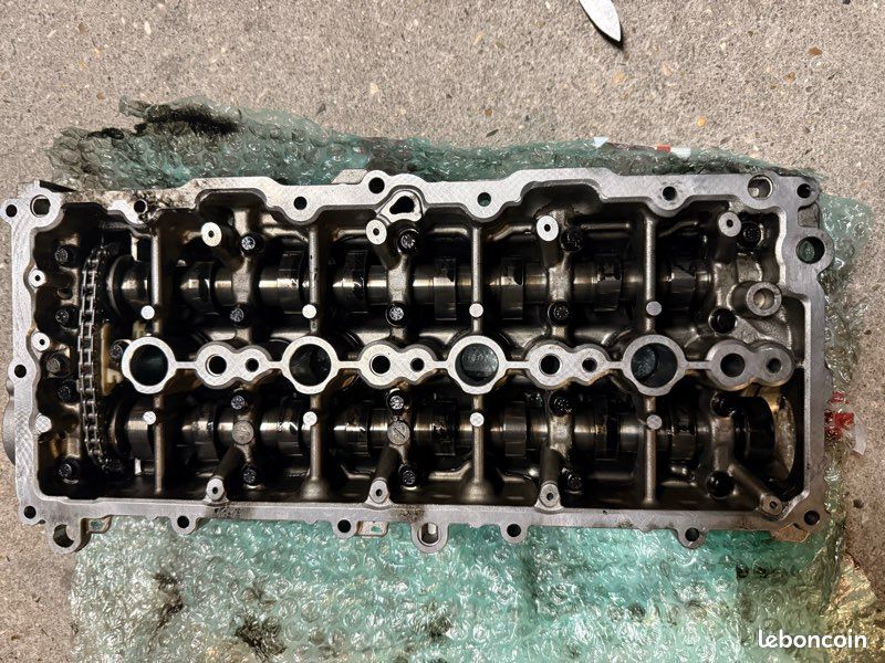 Culasse 1.5 bluehdi Peugeot Citroën complet (image 1)