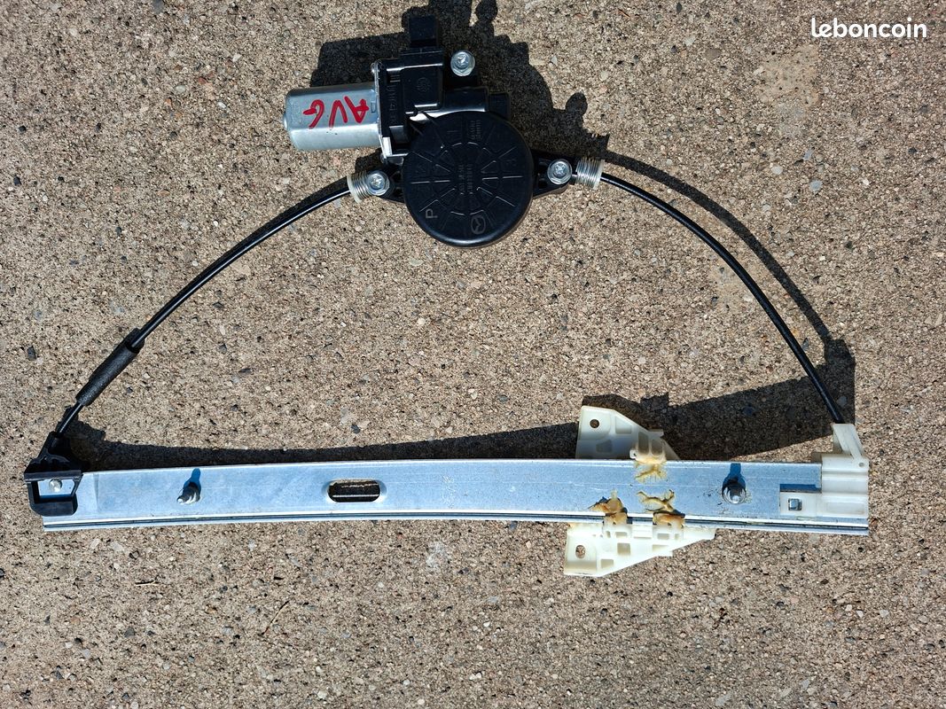 Leve vitre Mazda 2 gauche (image 1)