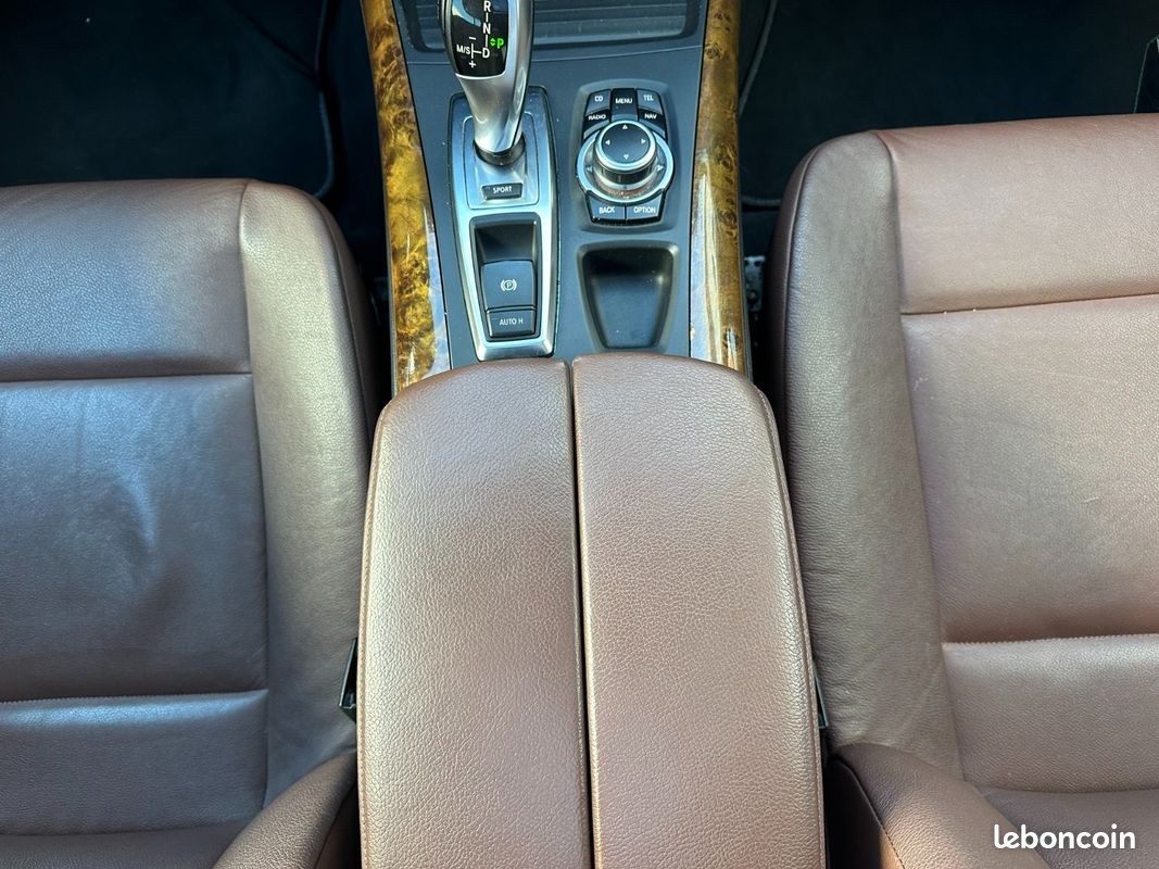 BMW X5 E70 LCI xDrive40d 306ch Luxe (image 18)