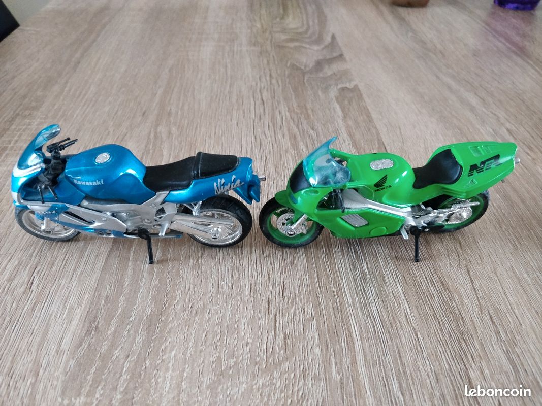 Motos miniatures (image 1)