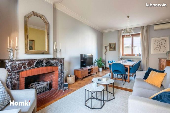 Maison de ville 6 pièces 220 m² — 2