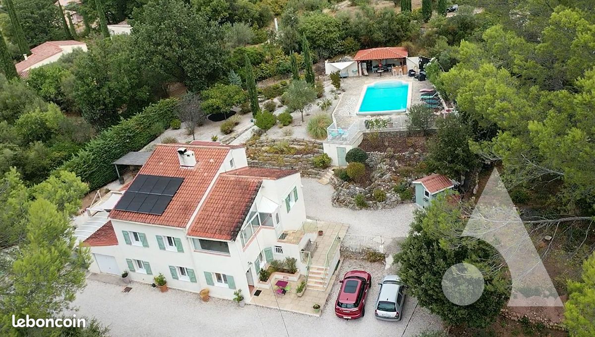 Maison 5 pièces 144 m² · à Cotignac · 144 m² · 663 000 €