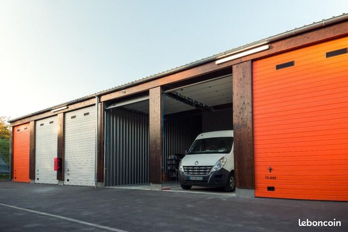 Garage/box 56 m² Saint Quentin Fallavier