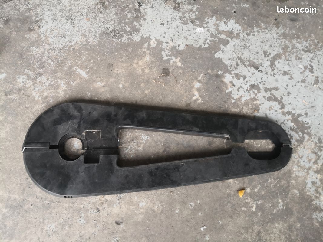 Carter de chaîne vélo ancien pour Longoni ou autre vélo - Équipements vélos