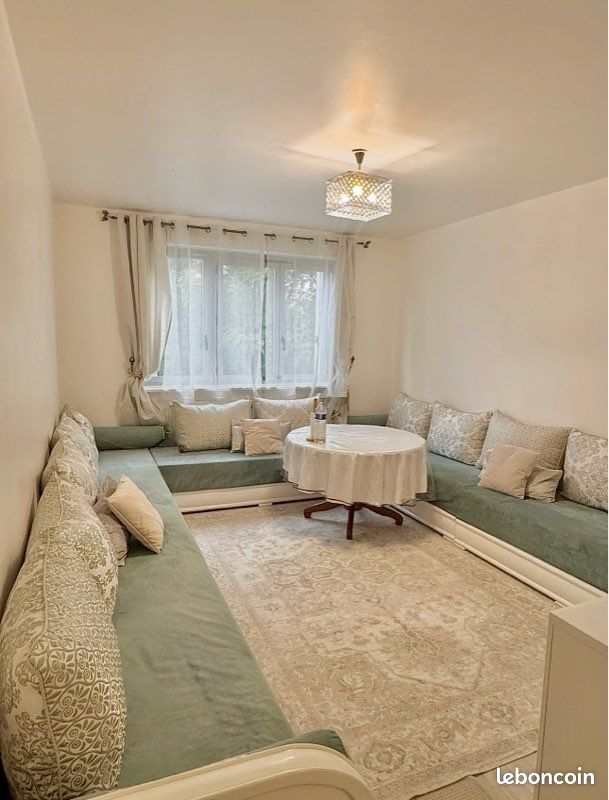 Appartement 3 pièces 60 m² · à Stains · 60 m² · 165 000 €