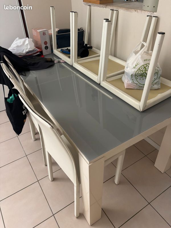 Table de salon (image 1)