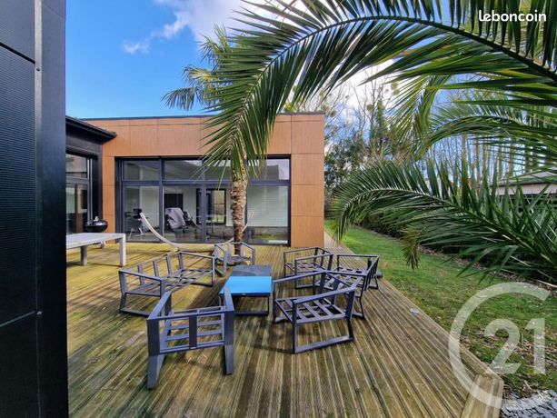 Maison 10 pièces 252 m²