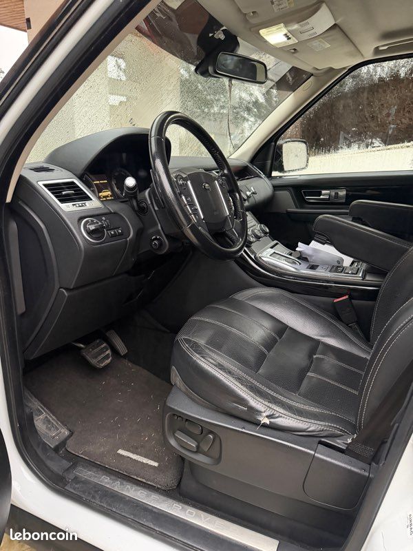Range Rover 3l v6 HSE SPORT - Voitures