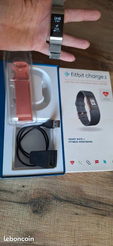 Fitbit Charge 2 | Montre cardio GPS : tests, avis, comparaisons, news, rumeurs