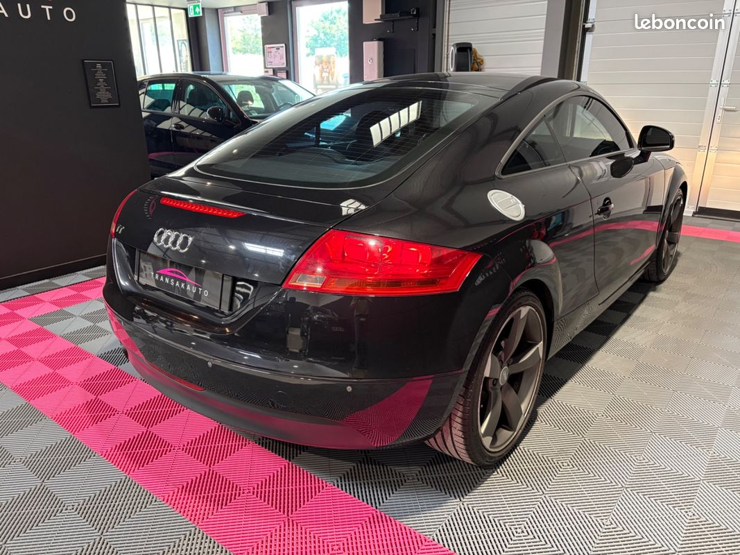 AUDI TT 2.0 TFSI 200ch S-Tronic A / RÉVISION MAI 2026 / DISTRIB AVRIL 2025 / PNEUS AV NEUFS (image 6)