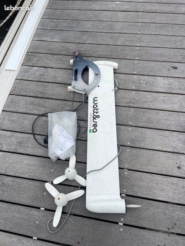 Watt and Sea Cruising 300 arbre long / hydrogenerateur (image 1)