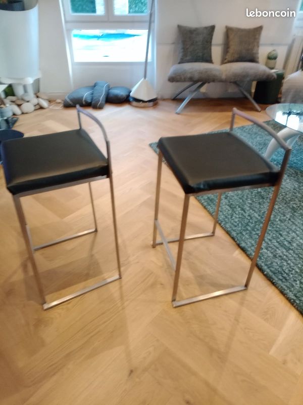 Lot de 2 chaises de bar noires - Bon état (image 3)