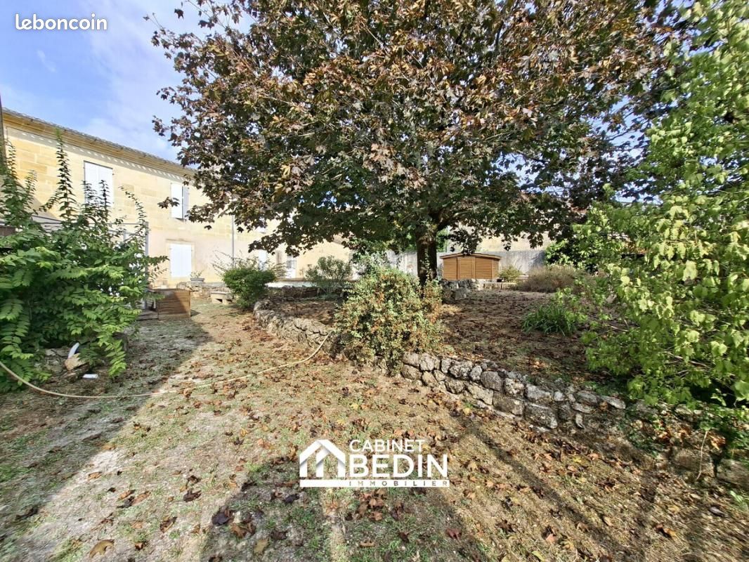 Maison 8 pièces 261 m² · à Saint-Germain-du-Puch · 261 m² · 433 300 €