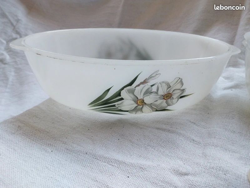 Plats vintage Arcopal Narcisses - Arts de la table