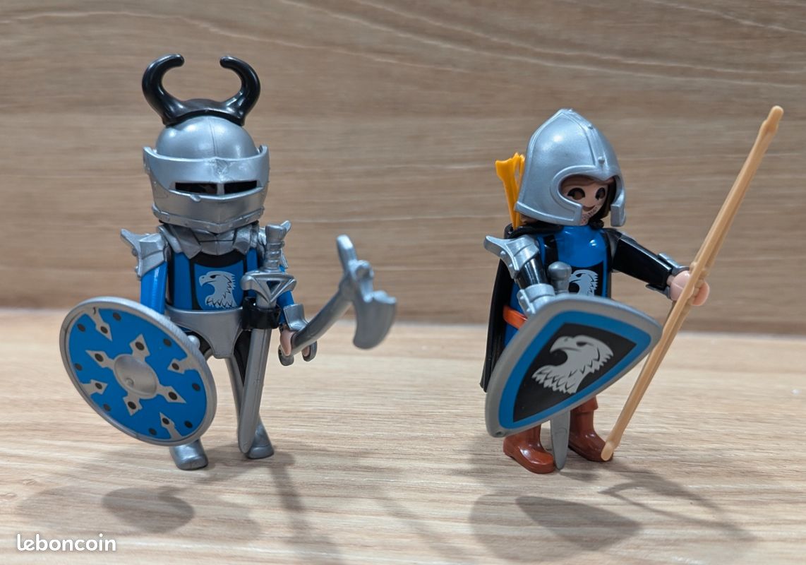 2 chevaliers playmobil du faucon (image 1)
