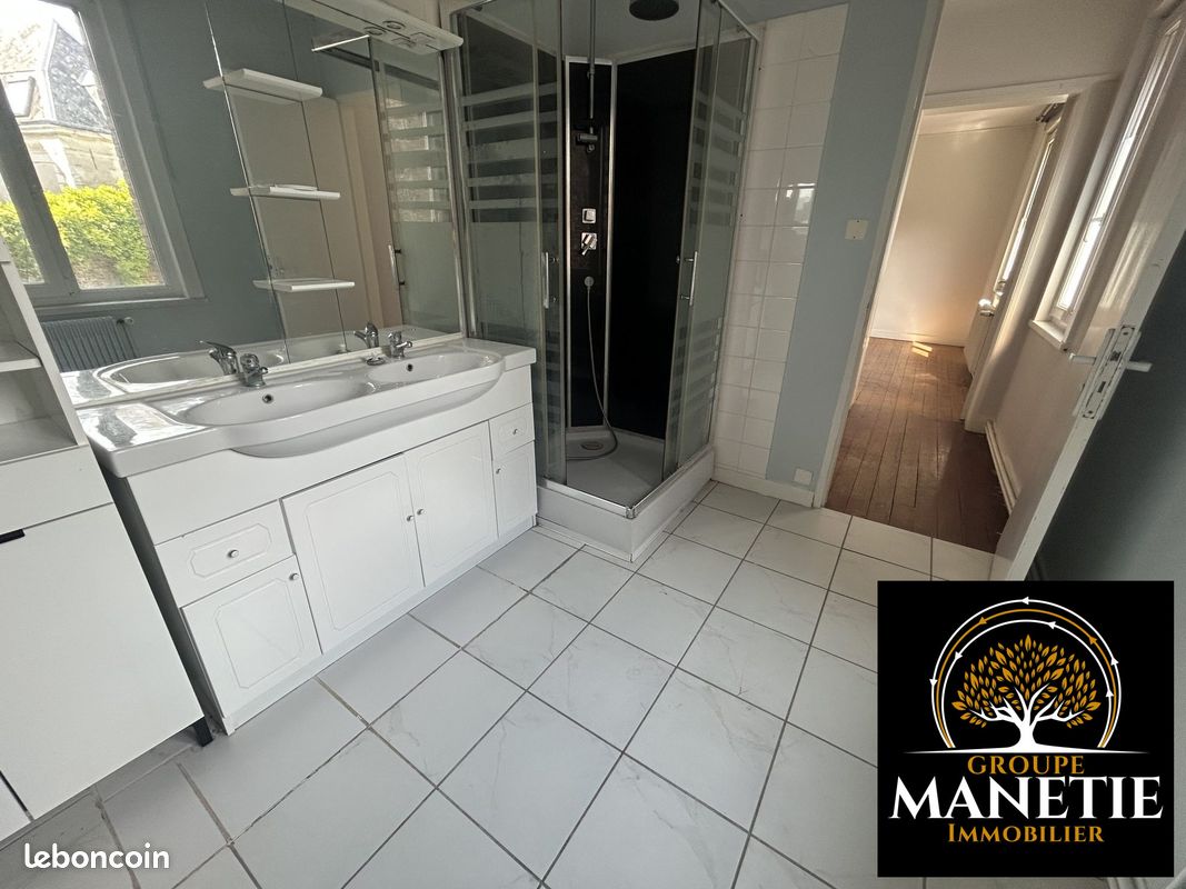 Maison a louer - 6 pièce(s) - 140 m2 - Surfyn