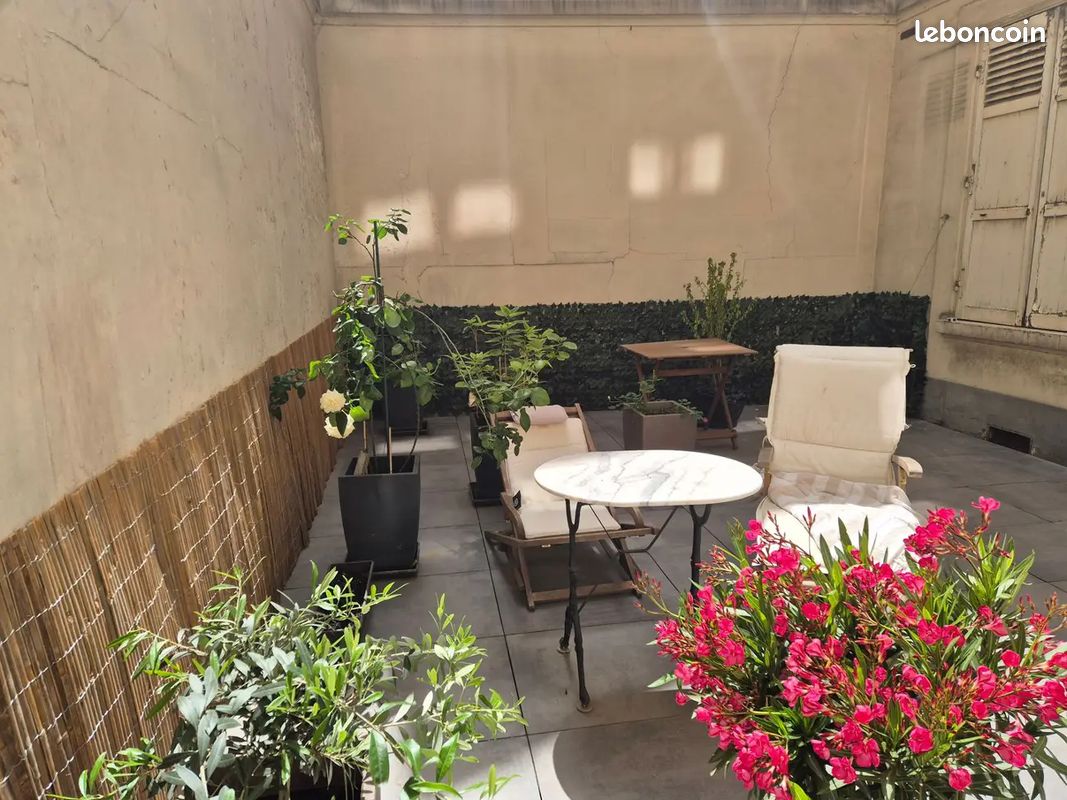Appartement 2 pièces 58 m² · à Paris · 58 m² · 2 050 €