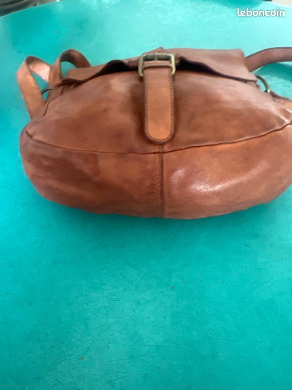 Sac Harbour en cuir couleur camel (image 7)