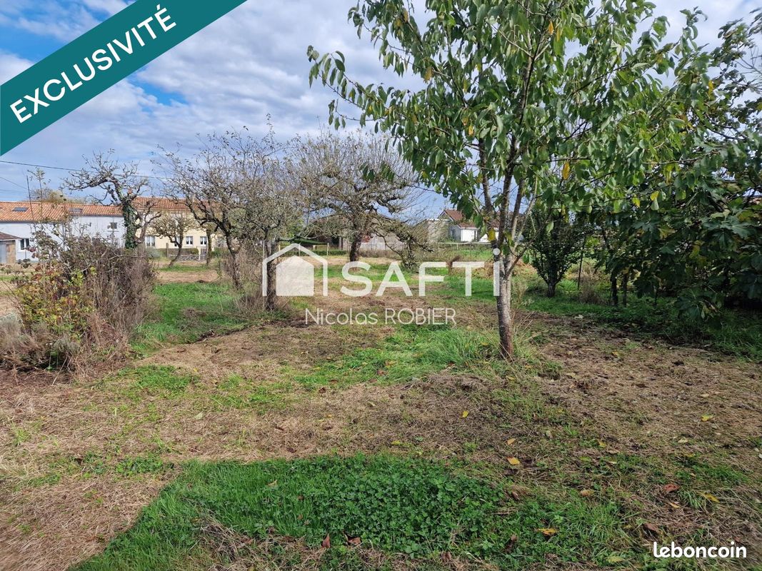 Terrain 1272 m² · à Clavé · 1 272 m² · 16 000 €