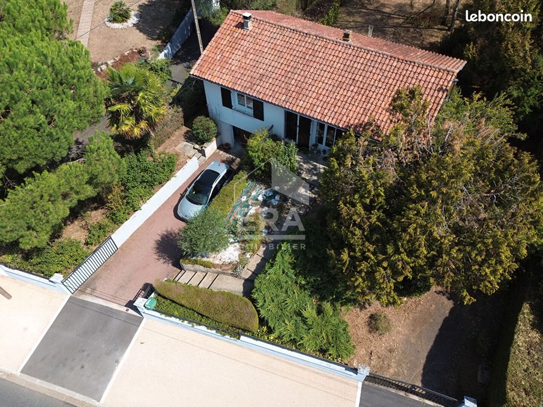 Maison 4 pièces 82 m² · à Pressac · 82 m² · 91 000 €