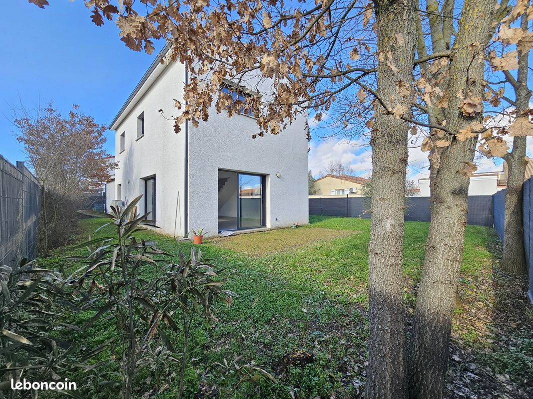 Maison individuelle non mitoyenne neuve 2020 | Garage et jardin | Léguevin calme (image 14)