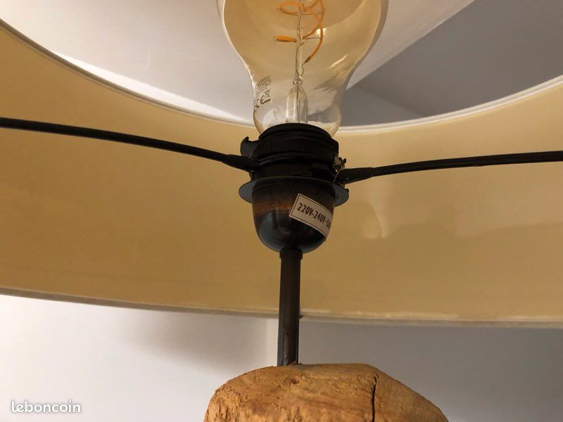 Luminaire artisanal en bois flotté (image 3)