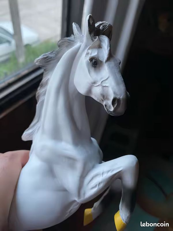 Sculpture De Cheval En Fer Style Antique - Statue Décorative Multicolore 21cm Par Aubaho