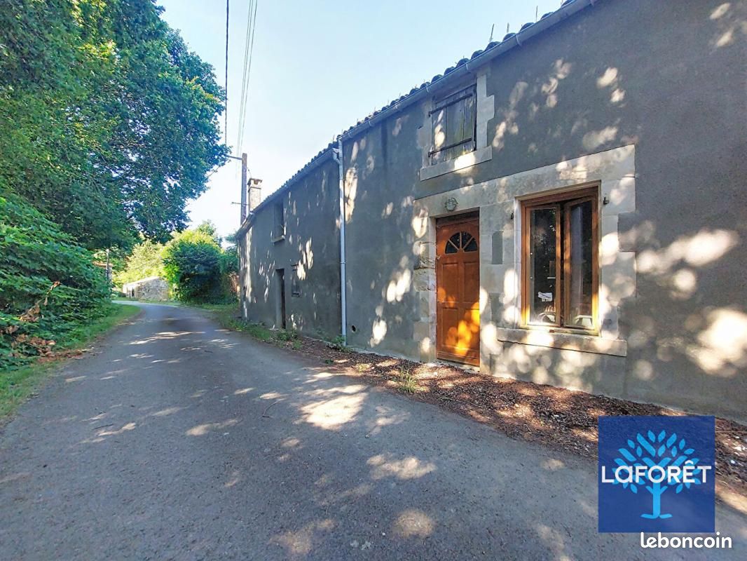 Maison 4 pièces 77 m² · à Rives-du-Fougerais · 77 m² · 55 000 €