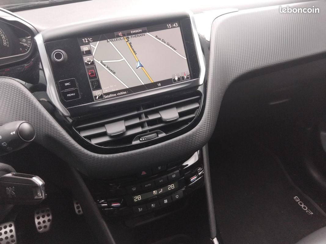 PEUGEOT 2008 1.6 BlueHDi 100Ch GT Line Garantie 12 mois (image 6)