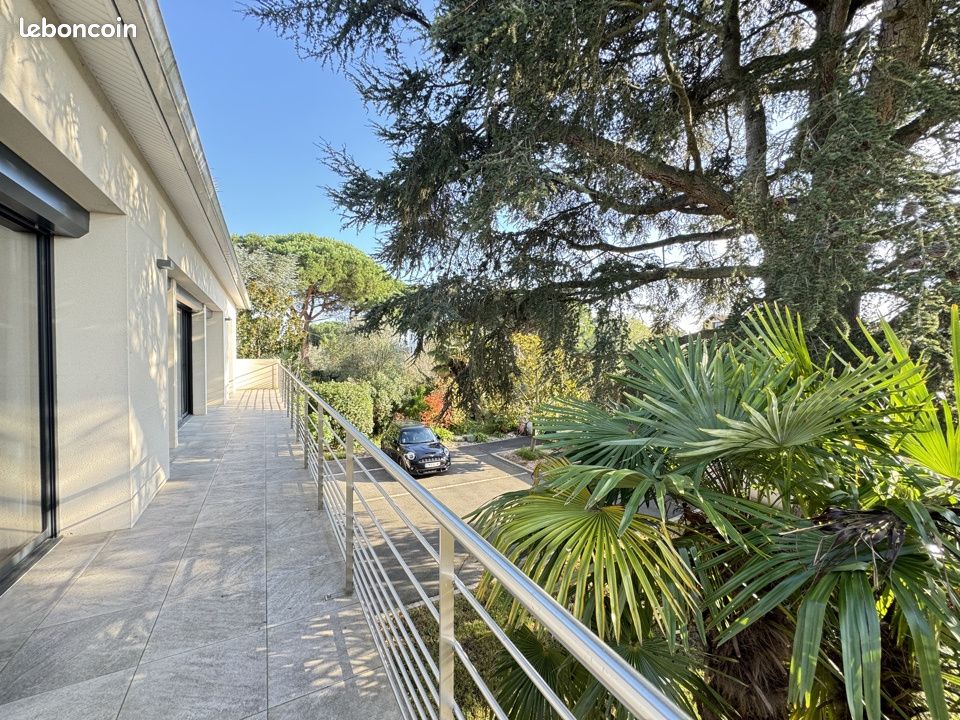 Maison 5 pièces 186 m² · à Cugnaux · 186 m² · 599 900 €