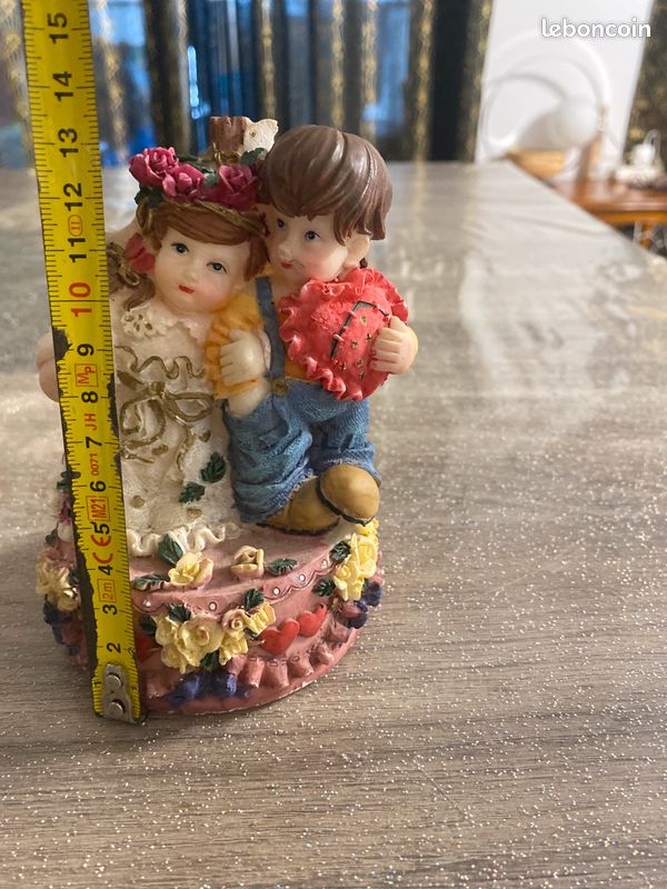 Figurine collection (image 2)