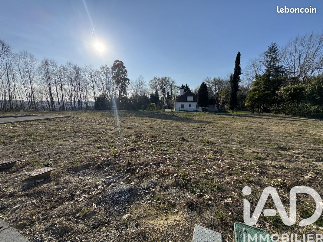 Terrain 740 m² · à Lescar · 740 m² · 246 020 €