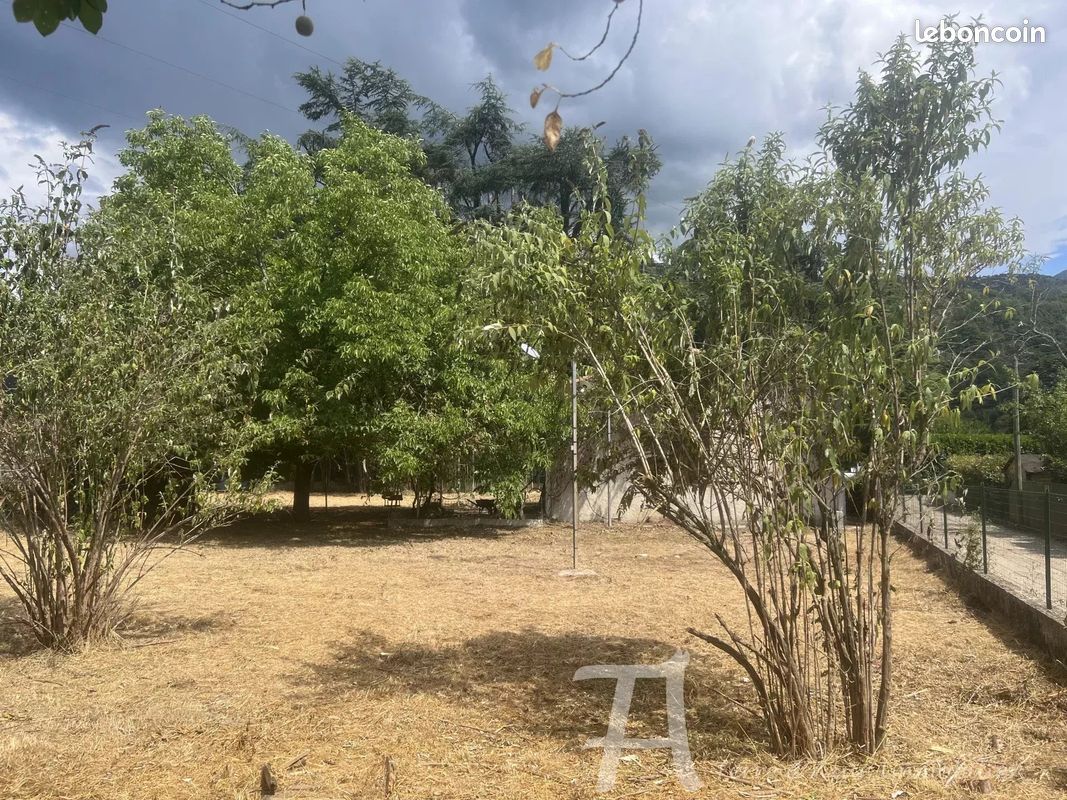 Terrain 1714 m² · à Sospel · 1 714 m² · 249 000 €