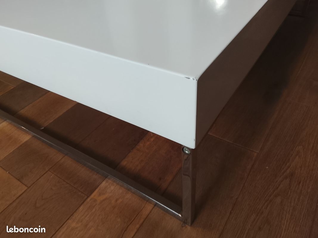 Table basse design laque (image 2)