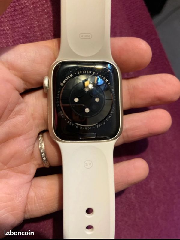 Apple Watch série 8 (image 1)